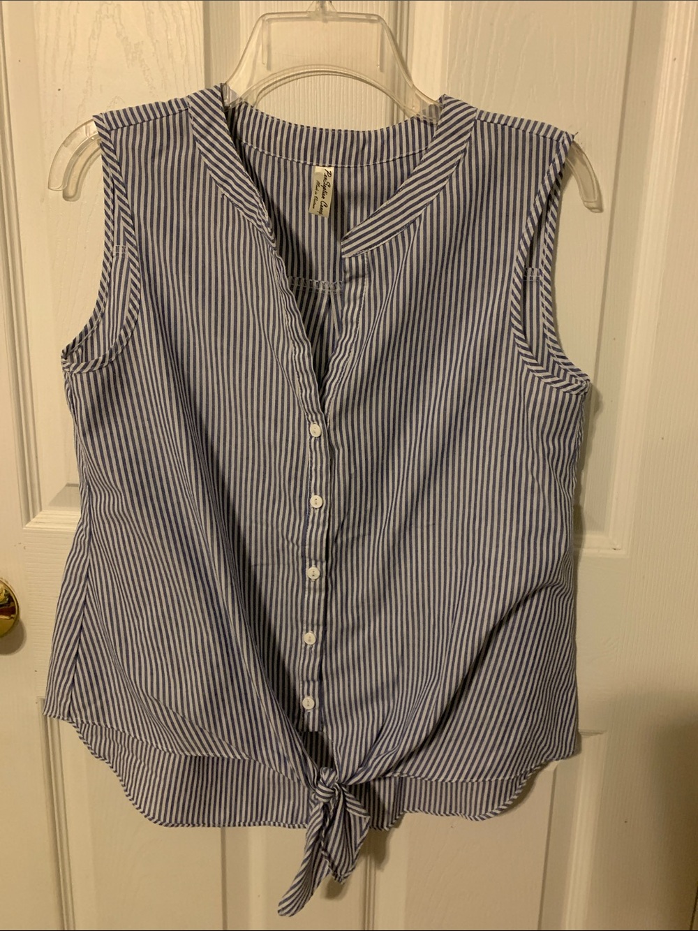 PerSeption Concept Blue & White Striped Tie-Front Sleeveless Blouse -  size M